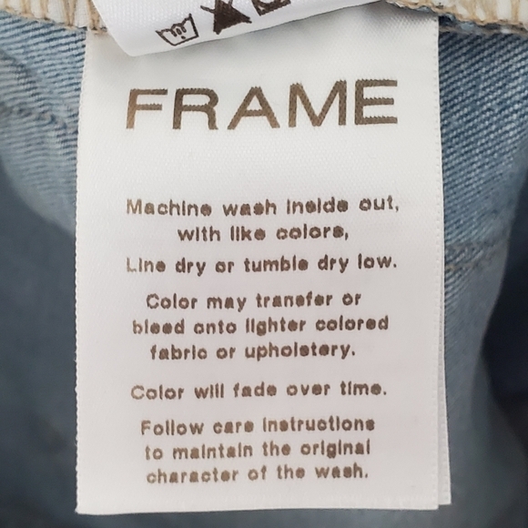 Frame Le High Skinny Crop in Pali Wash - Picture 13 of 14